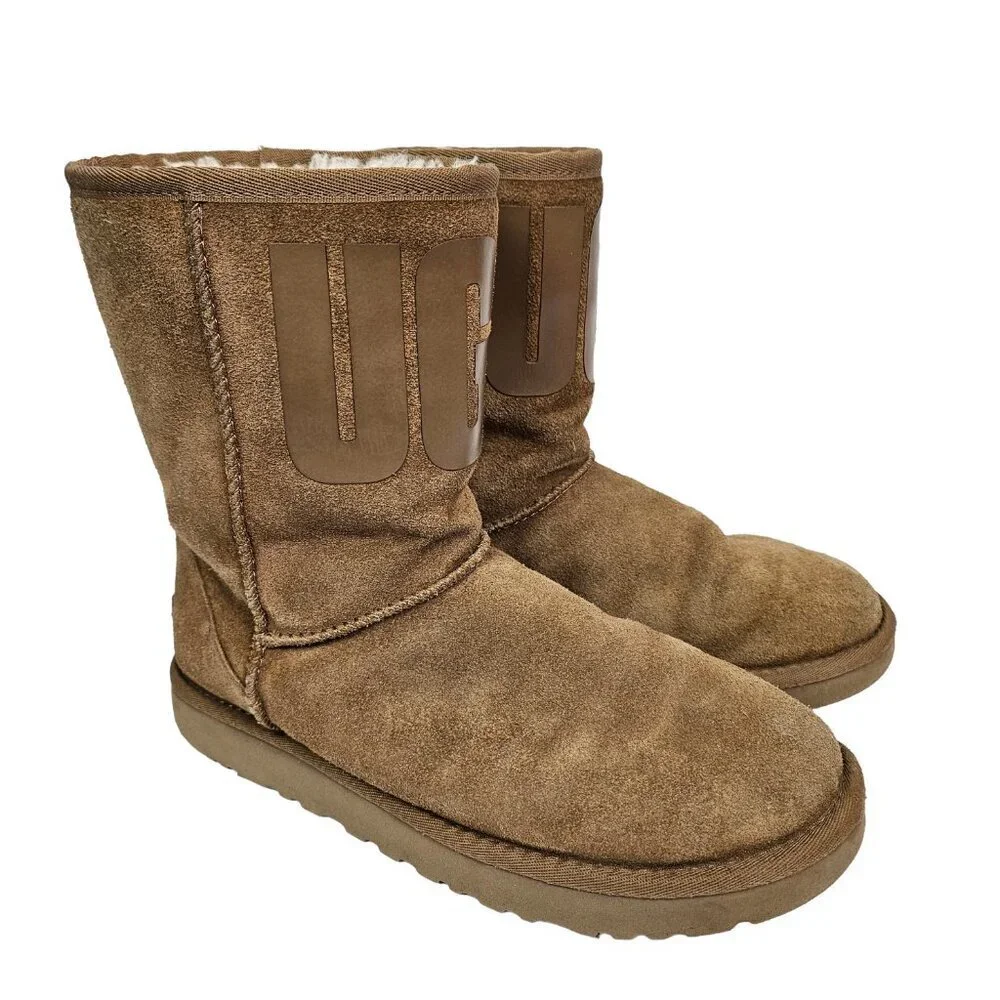 UGG Classic Short Rubber Logo Pull On Chestnut Suede Boot 1108230